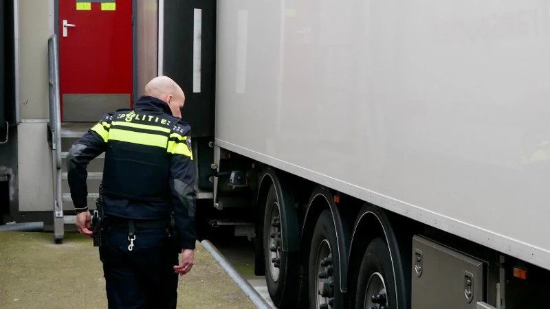 Politie bezoekt transport- en exportbedrijven gevestigd in het Westland